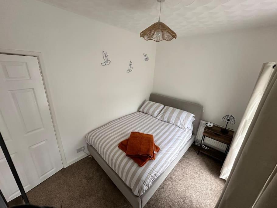 Stylish Miners Cottage At North Rd Porth  Экстерьер фото